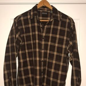 Brown long sleeve flannel! 100% cotton. Small mens